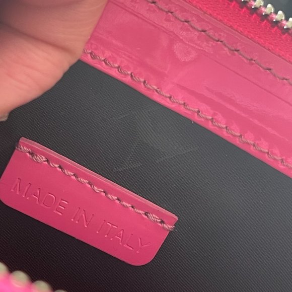 BURBERRY PRORSUM PINK PATENT CLUTCH - Picture 6 of 8